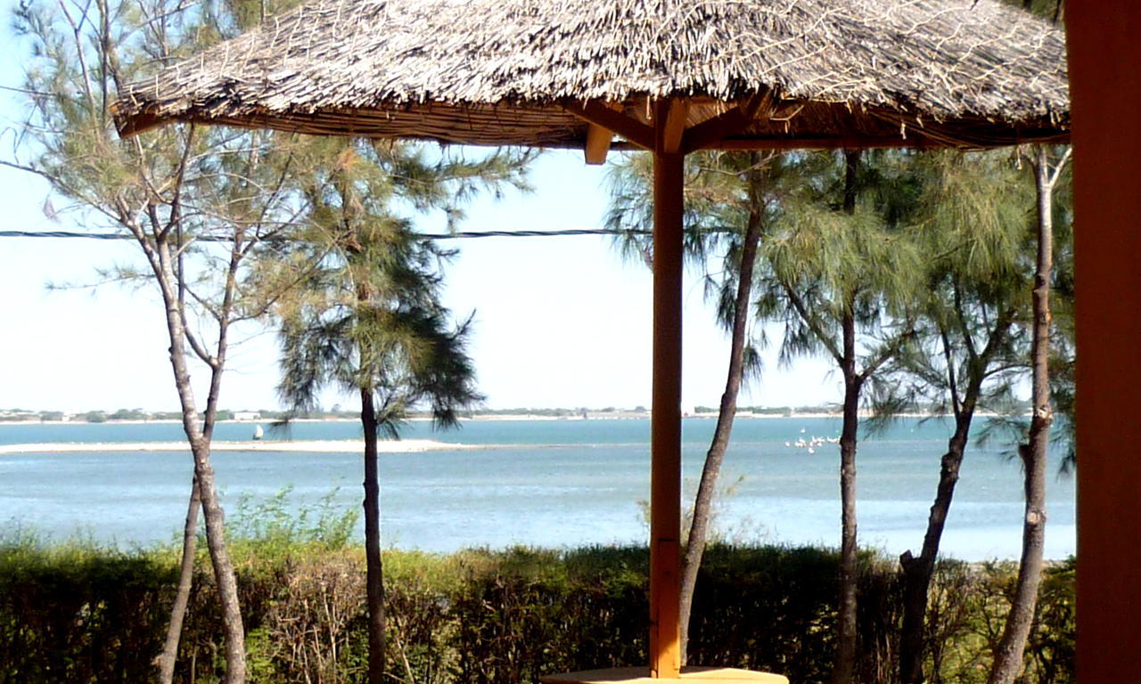 Diamarek Hotel Sur La Plage Saint-Louis Ngoại thất bức ảnh