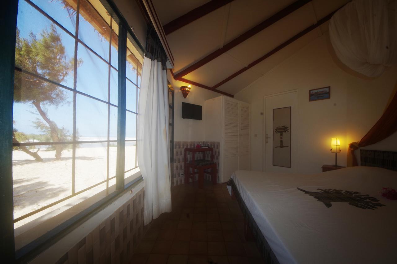 Diamarek Hotel Sur La Plage Saint-Louis Ngoại thất bức ảnh