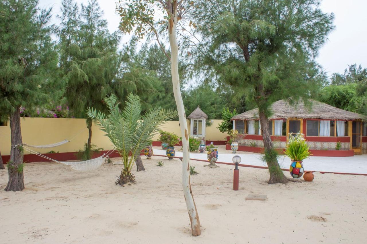 Diamarek Hotel Sur La Plage Saint-Louis Ngoại thất bức ảnh